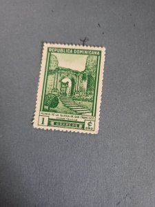 Stamps Dominican Republic Scott #430 never hinged