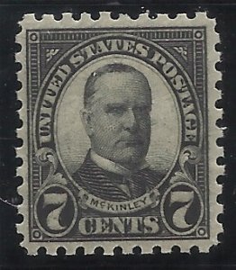 588  7c Perf 10 MNH VF Centering