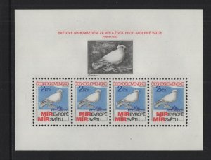 Czechoslovakia #2465a  MNH  1983 sheet world peace . dove