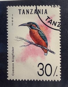 Tanzania 1992 Scott 982 CTO - 30sh,  Bird,  Common Kingfisher, Alcedo atthis