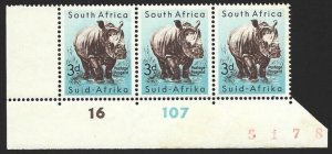 1954 South Africa Animal 3D Scott #204 Sheet Corner STRIP F/VF-NH-