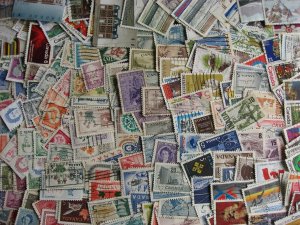 Canada stamps 275 different used 1950s to 1970s era from collectors extras!