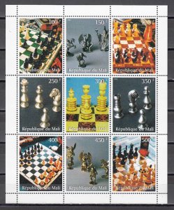 Mali, 1998 Cinderella issue. Chess sheet of 9. ^