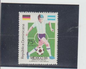 Dominican Republic  Scott#  986  MNH  (1986 World Cup Soccer)