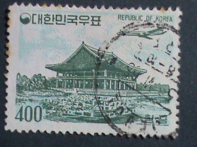 ​KOREA-1961-SC#C26-RARE KOREA AIR MAIL-TUKSU PALACE-USED STAMP-VERY FINE