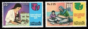 PAKISTAN SG387/8 1975 INTERNATIONAL WOMEN'S YEAR MNH