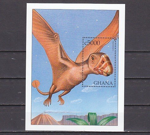 Ghana. Scott cat. 2092. Dinosaurs s/sheet.