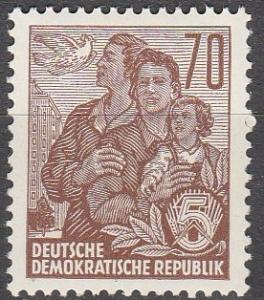 DDR #482 MNH F-VF (SU2670)