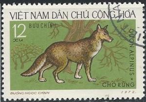 Vietnam 687 (used cto) 12xu dhole (Cuon alpinis)