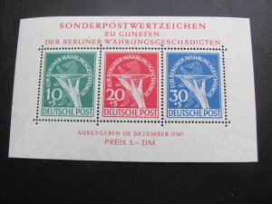 GERMANY BERLIN 1949 LIGHT HINGED SC 9NB3a BEAR SS STAMPS PERFECT (123) CREASE