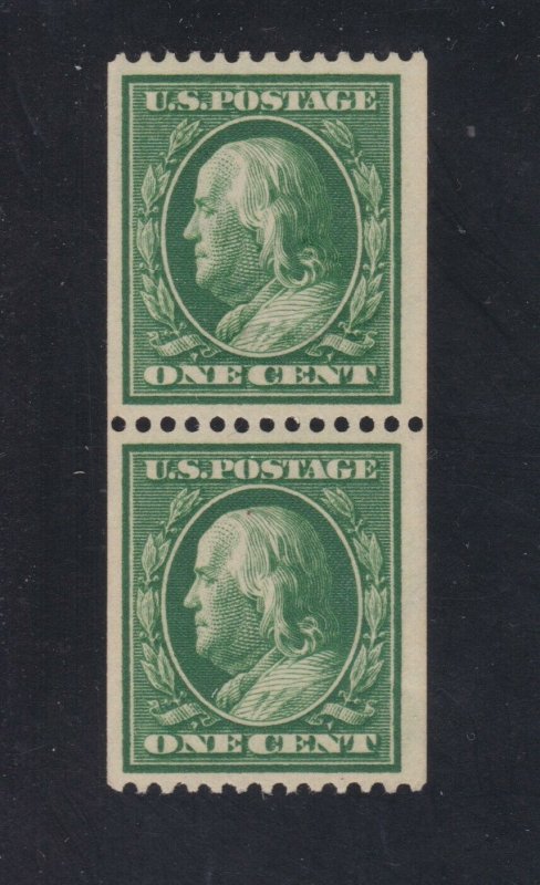 US 385 1c Franklin Pair Mint VF OG LH SCV $110