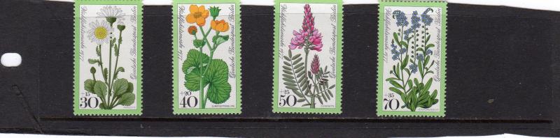 West Berlin Flowers MNH