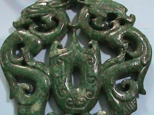 ​CHINA GREEM JADE: HAND CRAFT ON BOTH SIDE PENDANT DOUBLE DRAGON PLAYING PEAL