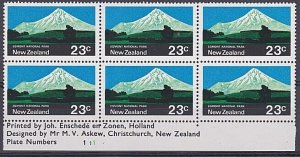 NEW ZEALAND 1970 23c Mt Egmont plate block MNH.............................B1237