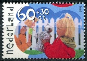 Netherlands Sc#B659 MNH, 60c+30c multi, Children Stamps 1991: Outdoor Play (1...