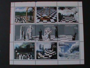 ​KYRGYZSTAN 1999 WORLD FAMOUS CLASSIC CHESS & CHESS BOARD-MNH-SHEET VF RARE