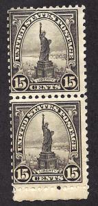 696 Mint,OG,NH... Pair... SCV $24.00