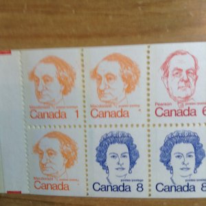 Canada BK74f missing 1 on 2 stamps  complete booklet