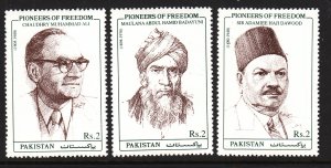 Pakistan 922-924 MNH VF