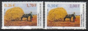 2001 St. Pierre and Miquelon - Sc 706-7 - MNH VF - 2 single - Hay Gatherers