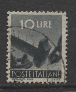 Italy - Scott 473 - Definitive -1945 -VFU - Single 10.l Stamp