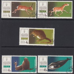 Russia 4196-4200 Animals used