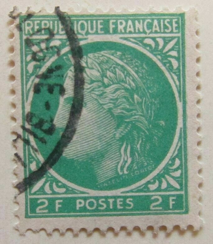 A8P9F125 France 1945-46 2fr used