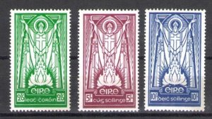 1940-45 IRELAND, No. 90/92 San Patrizio New MNH Watermark**