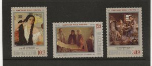 Russia 1988 Culture Fund Paintings set of 3 sg.5906-8   MNH