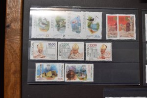 PORTUGAL  1982 MNH YEAR SET  1523-1553  SEE DESC