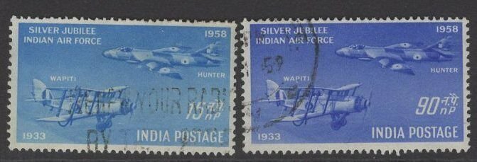 INDIA SG397/8 1958 SILVER JUBILEE OF INDIAN AIR FORCE USED