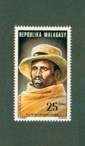 MADAGASCAR  507 MH BIN$ 1.00