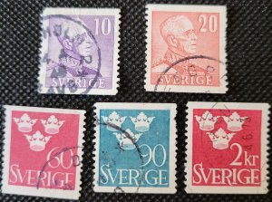 Sweden, 1939-71, King & 3 Crowns, coiled, used, SCV$1.85