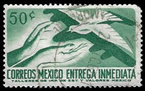 Mexico #E18 Used; 50c Hands & Pigeon - Special Delivery (1962)