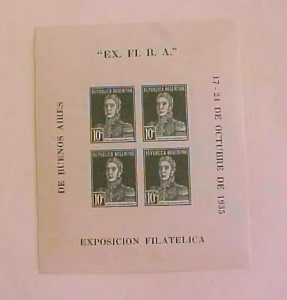 ARGENTINA   #452 cat.$75.00 MINT LIGHT HINGED