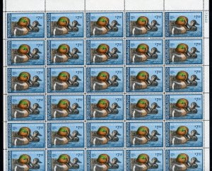 UNITED STATES SCOTT #RW46 DUCK SHEET (30) COMPLETE SHEET INTACT SELVAGE MINT NH