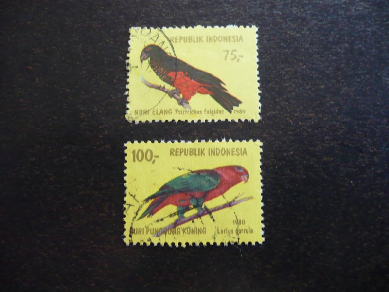 Stamps - Indonesia - Scott# 1104-1105 - Used Part Set of 2 Stamps