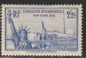 France #372 Mint Hinged (~702k)