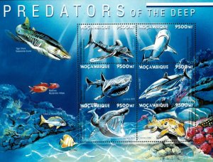 Mozambique 2001 - Predators of The Deep Sharks - Sheet of 6 - Scott 1409 - MNH