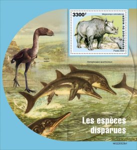 NIGER - 2022 - Extinct Species - Perf Souv Sheet #1 - Mint Never Hinged