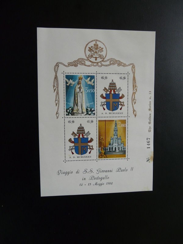 Pope John Paul II trip to Portogallo M/S sheetlet Vatican 1982
