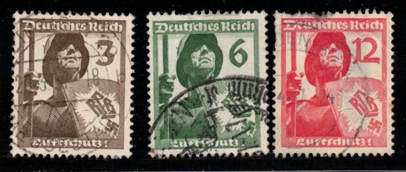 GERMANY Scott # 481-3 Used - Shield Bearer