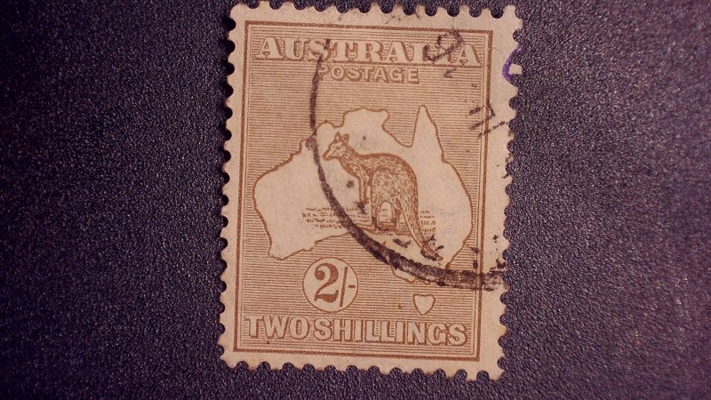 AUSTRALIA SC# 43 2sh brn wmk 9 11 1/2 x 12