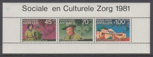 Netherlands Antilles B191a Boy Scouts Souvenir Sheet MNH VF