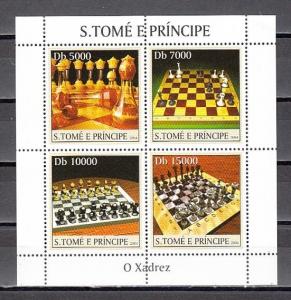 St. Thomas, Mi cat. 2638, BL515 A. Chess Board & Pieces s/sheet