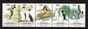 Australian Antarctic Scott L-055, MNH, Free Shipping, Wildlife strip of 5
