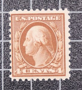 Scott 427 4 Cents Washington MNH Nice Stamp SCV $75.00
