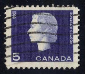 Canada #405 Queen Elizabeth II and Wheat; Used