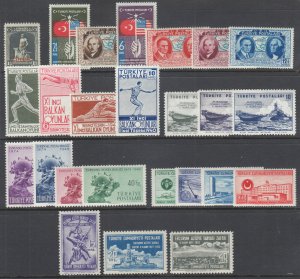 Turkey Sc 727//1089 MLH. 1931-1952 issues, 7 cplt sets, F-VF