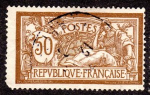 France, Scott # 122, used, 2013 CAT = $ 2.25 Lot 220329 -01